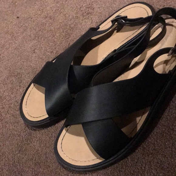 Sandals - Picture 2 of 2